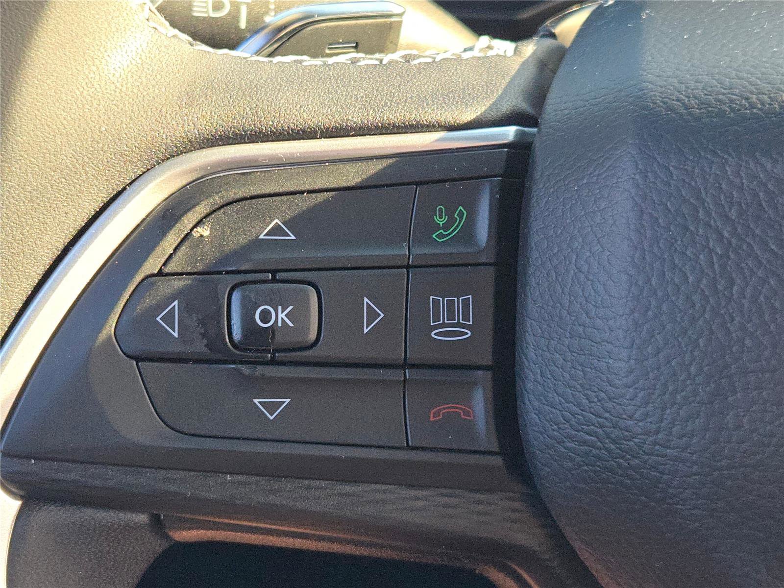 Certified 2024 Jeep Grand Cherokee Altitude image 33