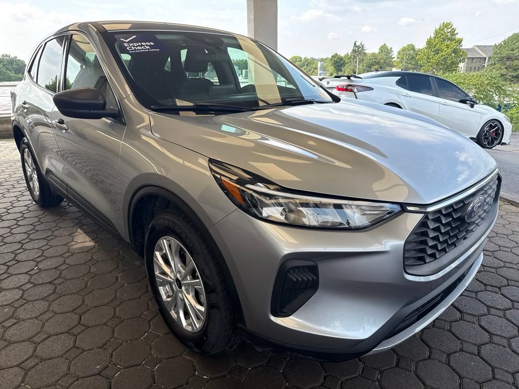 Certified 2023 Ford Escape Active AWD/4WD image 4