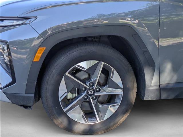 Used 2025 Hyundai Tucson SEL FWD image 14