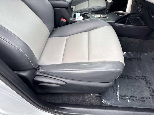 Used 2013 Toyota RAV4 Limited AWD/4WD image 15