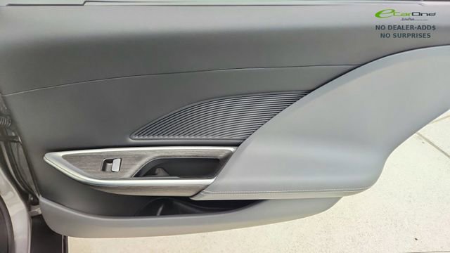 Used 2024 Lucid Air Touring image 28