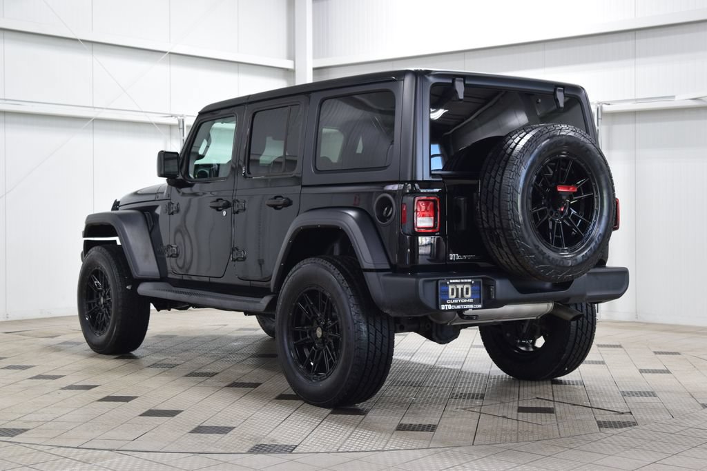 Used 2024 Jeep Wrangler Unlimited Sport AWD/4WD image 5