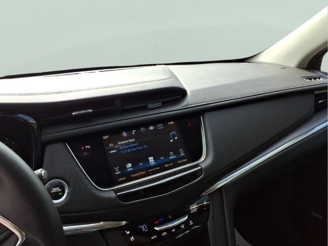 Used 2017 Cadillac XT5 Premium Luxury w/ LPO, Wheel Lock Package AWD/4WD image 29