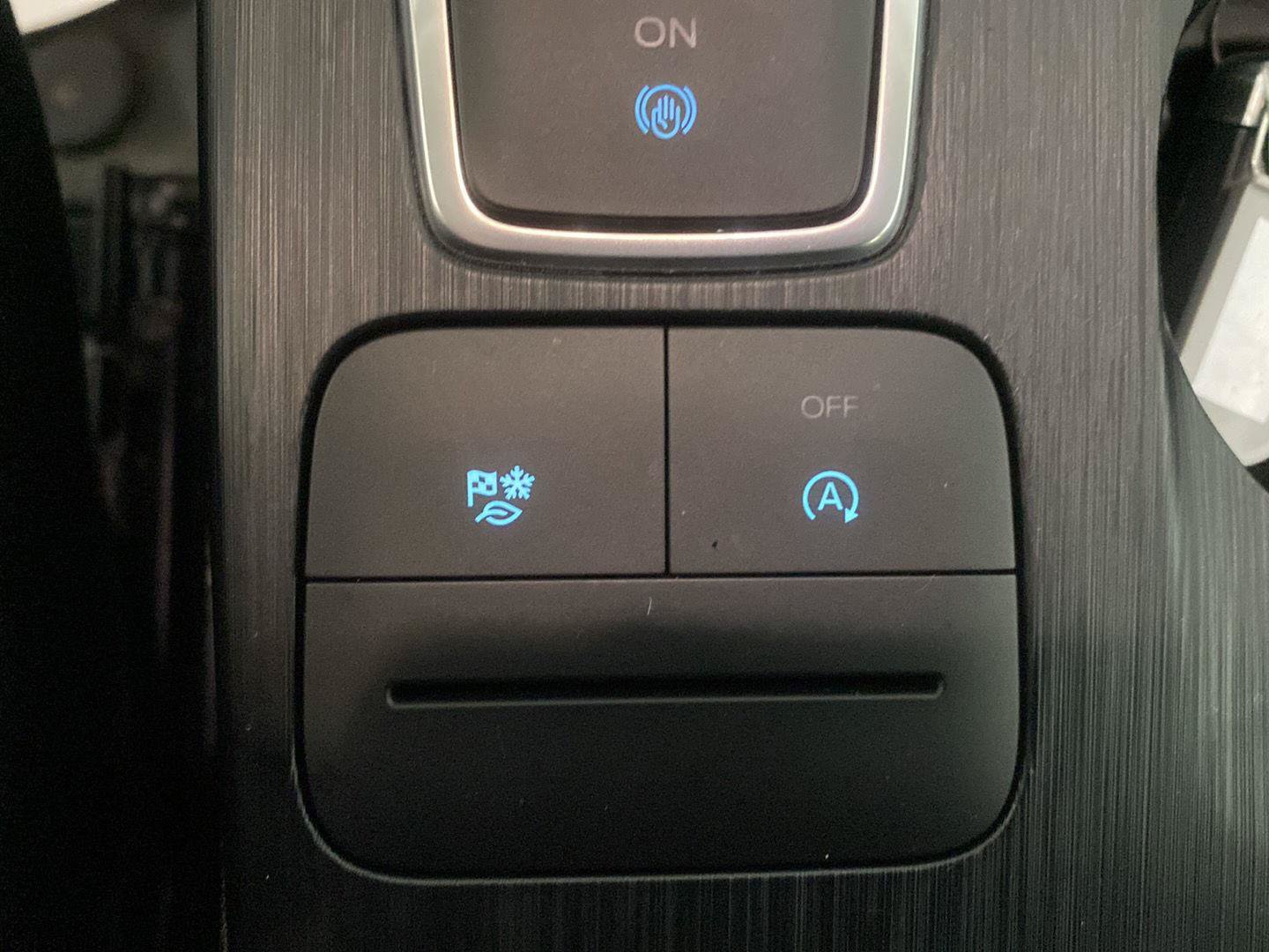 Used 2023 Ford Escape Active AWD/4WD image 9