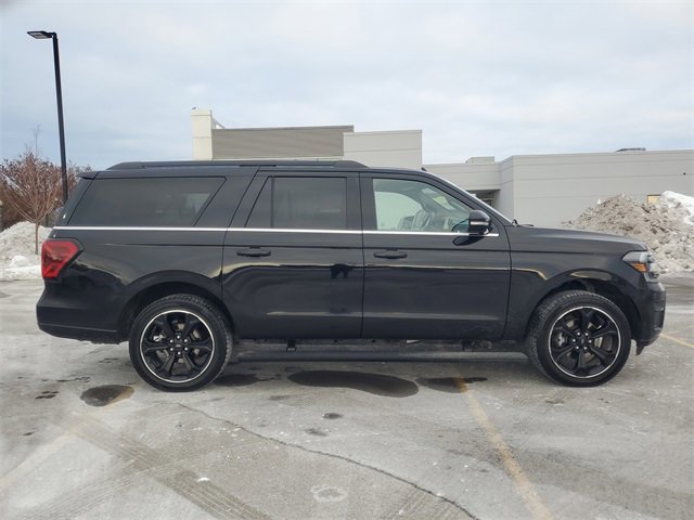 Used 2022 Ford Expedition Max Limited image 8