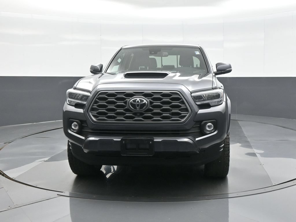 Certified 2022 Toyota Tacoma TRD Sport w/ TRD Premium Sport Package AWD/4WD image 2