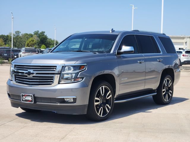 Used 2020 Chevrolet Tahoe Premier w/ Premier 6.2L Value Package AWD/4WD image 3