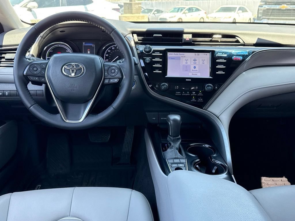 Certified 2020 Toyota Camry SE FWD image 30