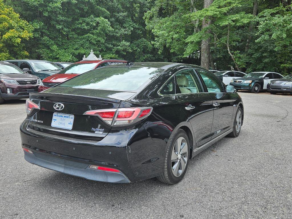 Used 2016 Hyundai Sonata Limited w/ Option Group 02 FWD image 9