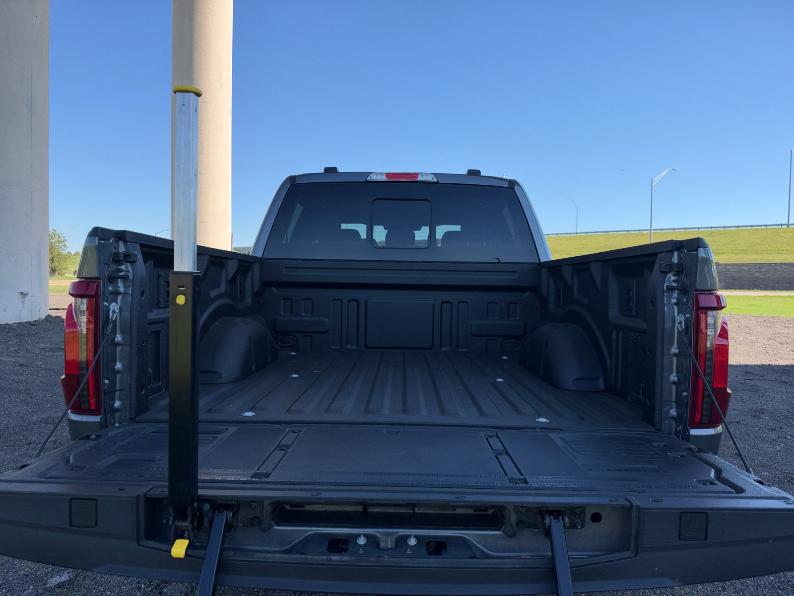 Used 2025 Ford F150 XLT w/ Equipment Group 302A MID RWD image 17