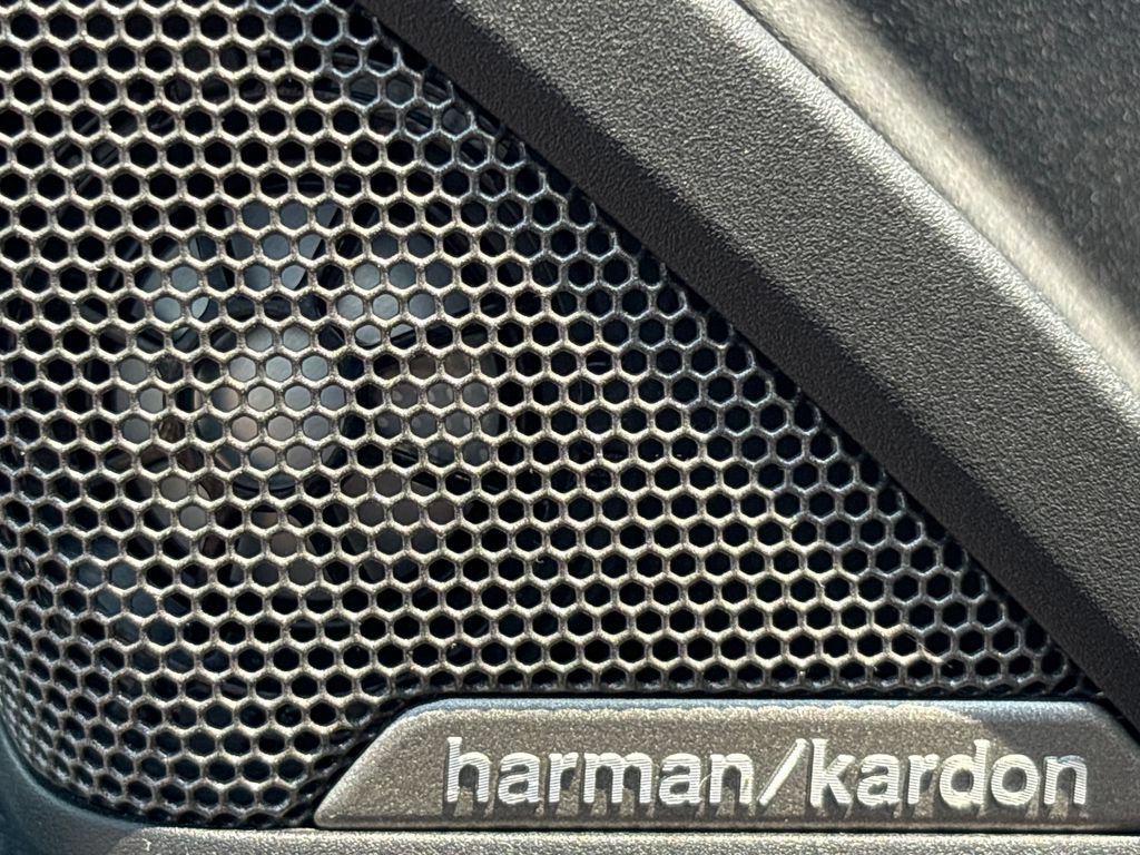 Used 2025 BMW M2 RWD image 4