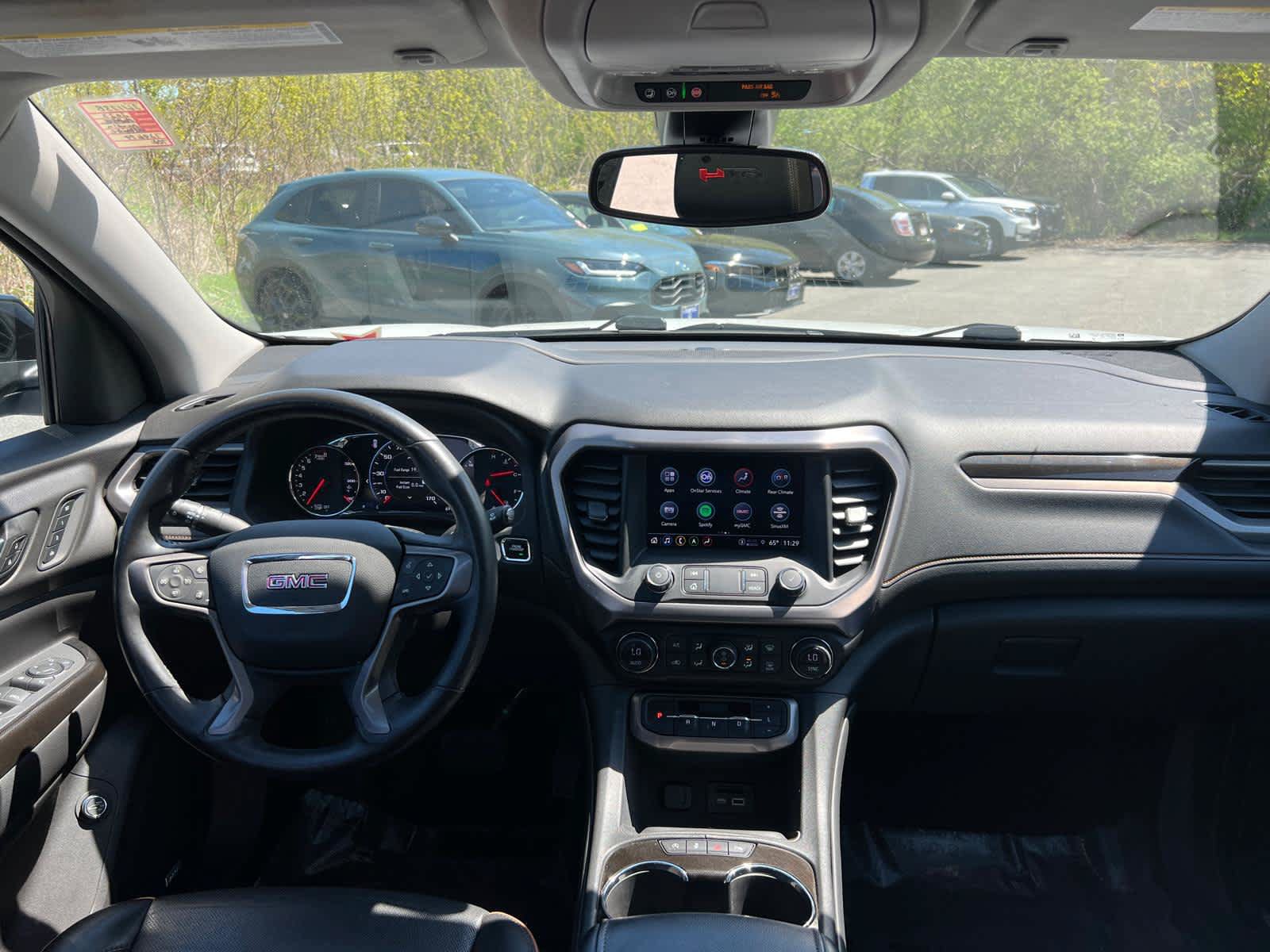 Used 2022 GMC Acadia AT4 w/ Technology Package AWD/4WD image 36