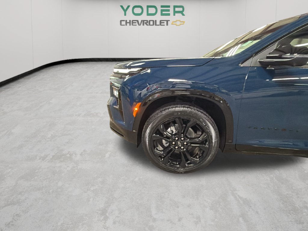 New 2027 Chevrolet Traverse RS w/ LPO, Floor Liner Package AWD/4WD image 47