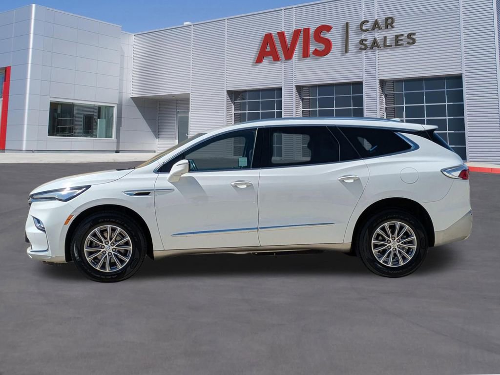 Used 2024 Buick Enclave Premium AWD/4WD image 10