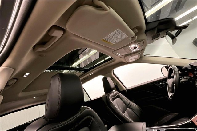 Used 2024 Lincoln Aviator Reserve image 16