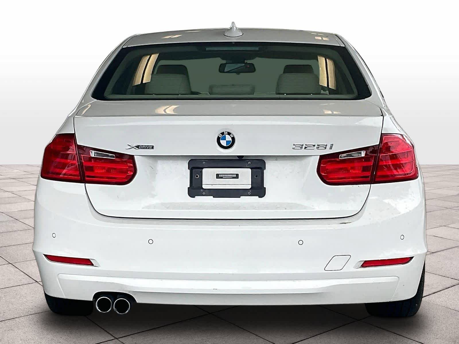 Used 2015 BMW 328i xDrive Sedan AWD/4WD image 6