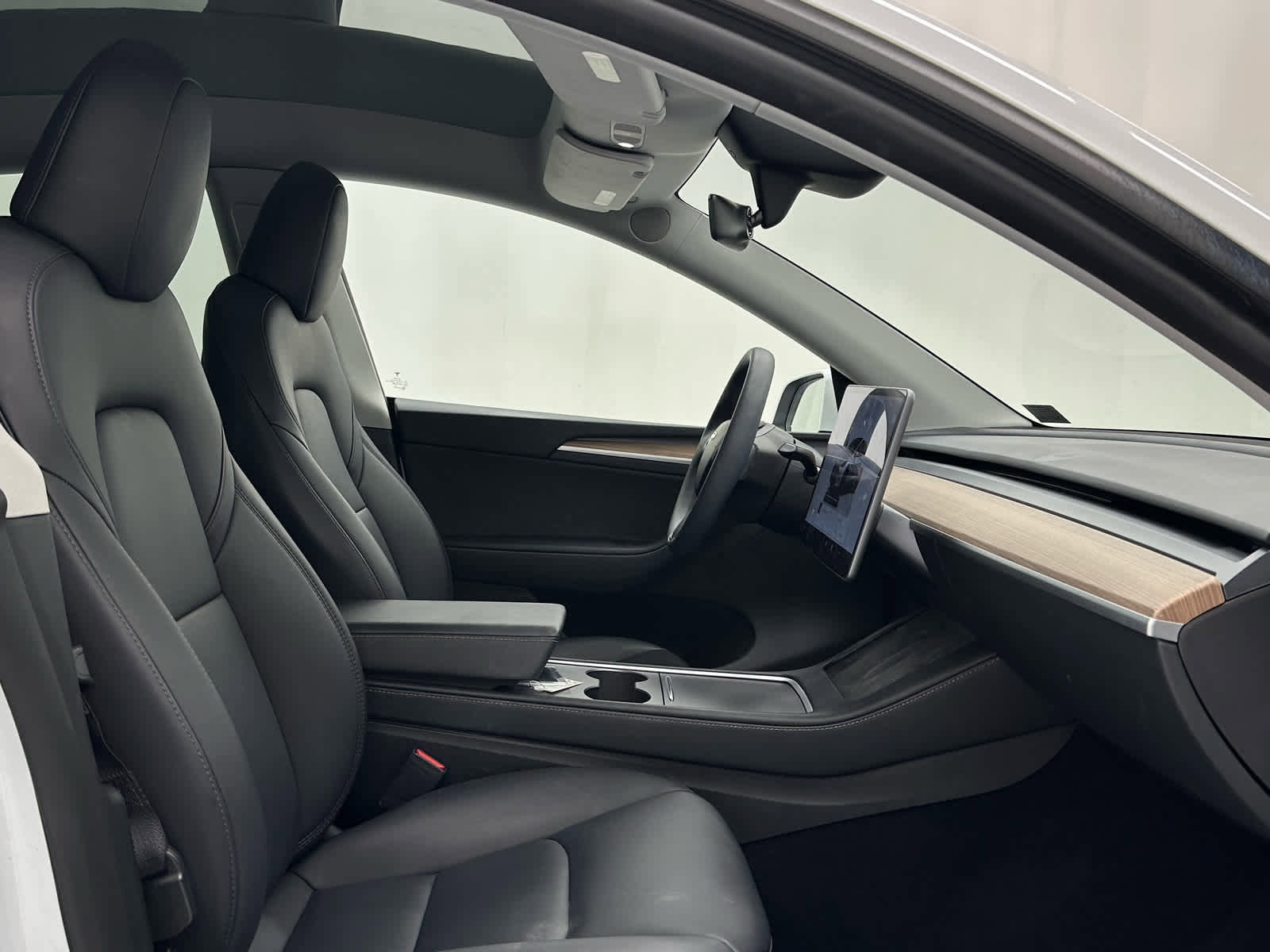 Used 2023 Tesla Model Y Long Range image 17