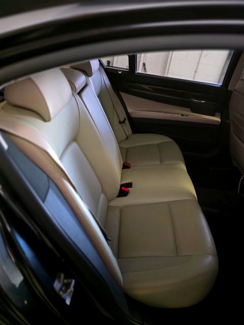 Used 2012 BMW ALPINA B7 image 24