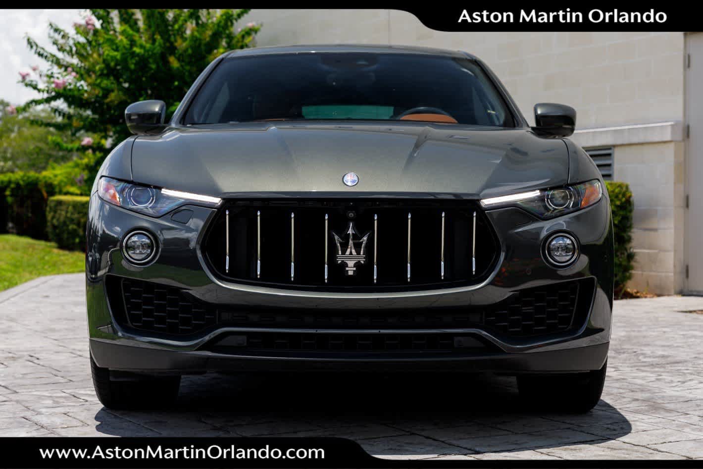 Used 2017 Maserati Levante AWD/4WD image 28