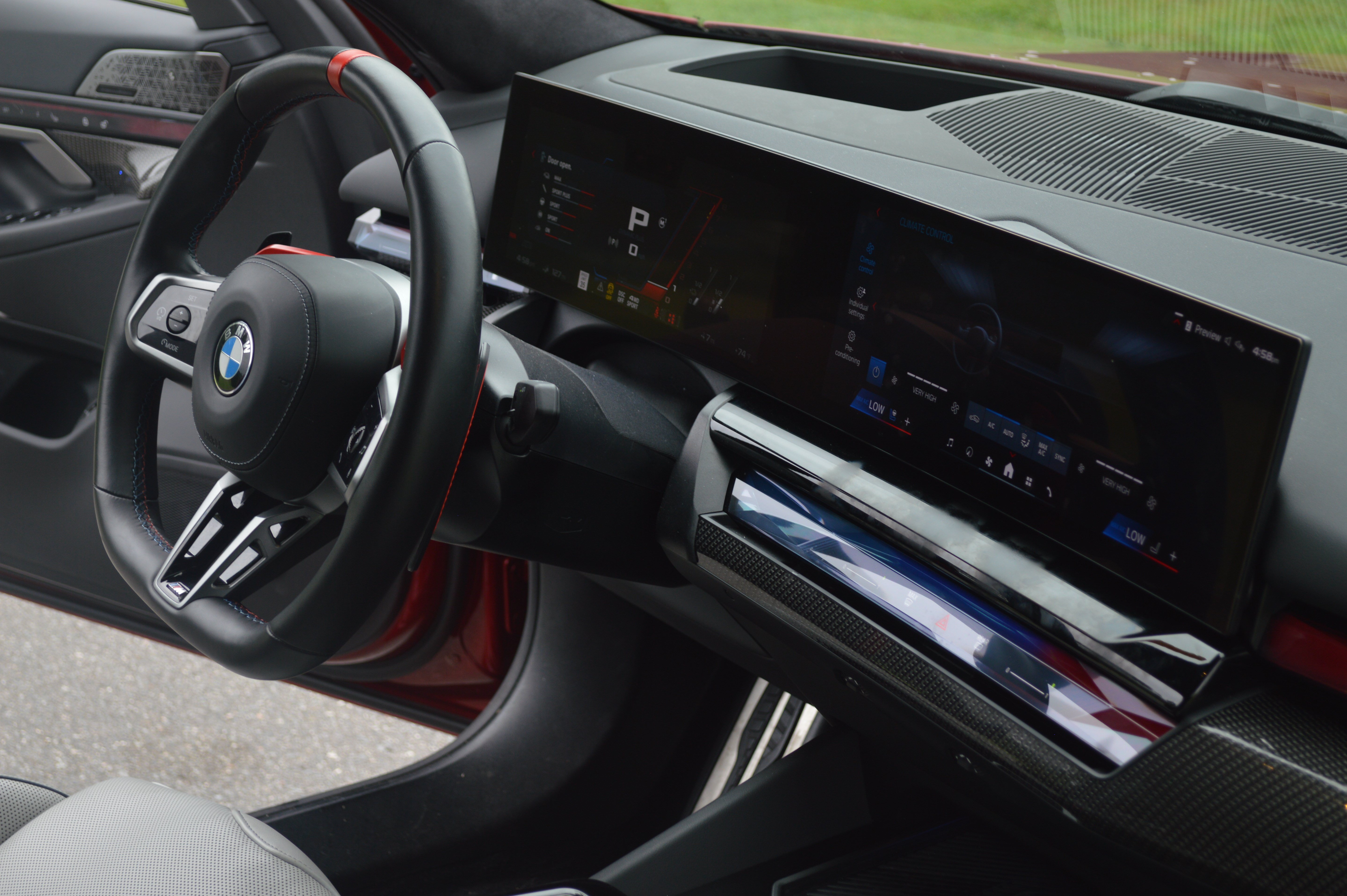Used 2025 BMW M5 AWD/4WD image 42