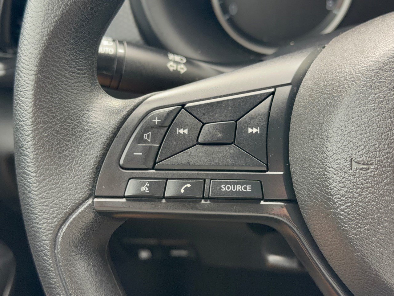Used 2023 Nissan Kicks S FWD image 18