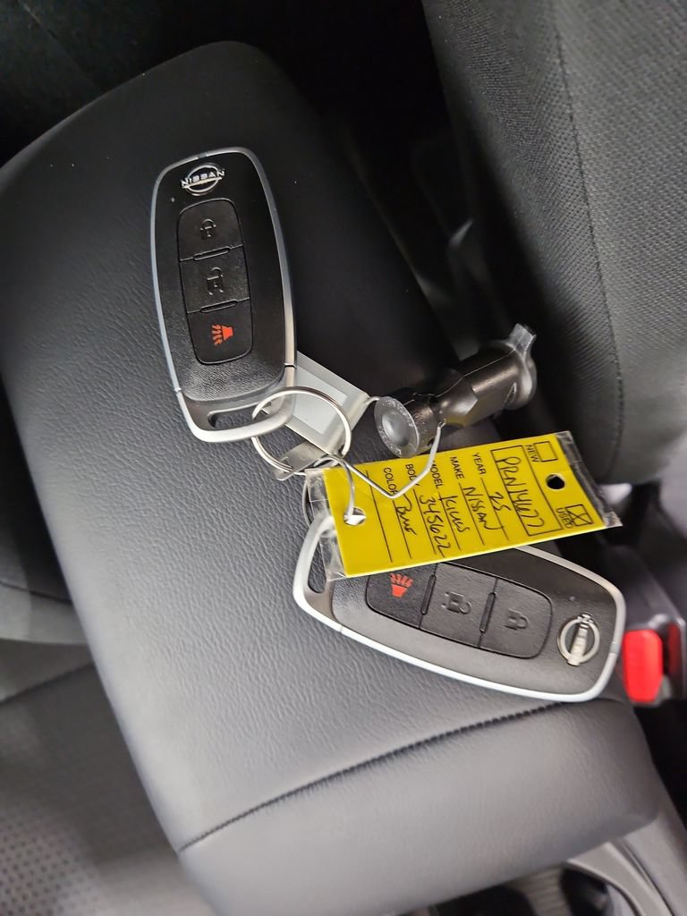 Used 2025 Nissan Kicks S AWD/4WD image 28