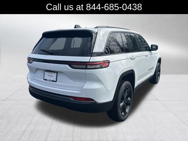 New 2026 Jeep Grand Cherokee Limited w/ Limited Altitude Package RWD image 5