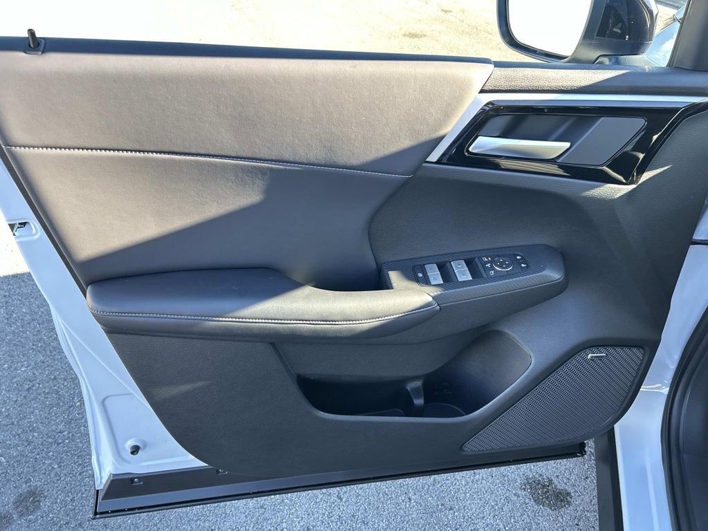 New 2026 Mitsubishi Outlander Trail Edition image 23