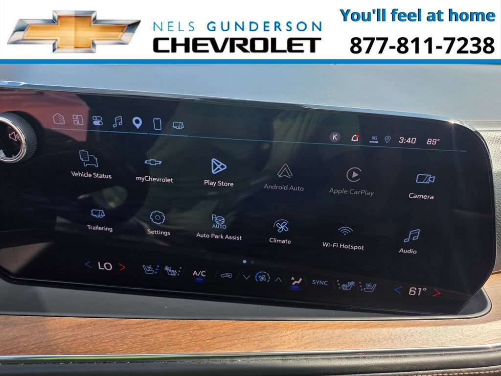 Certified 2025 Chevrolet Suburban High Country AWD/4WD image 25