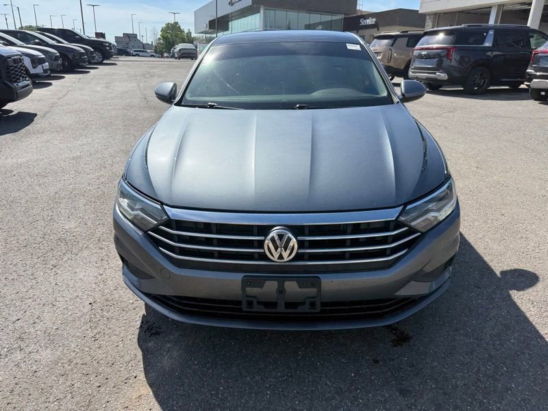 Used 2019 Volkswagen Jetta SE FWD image 2