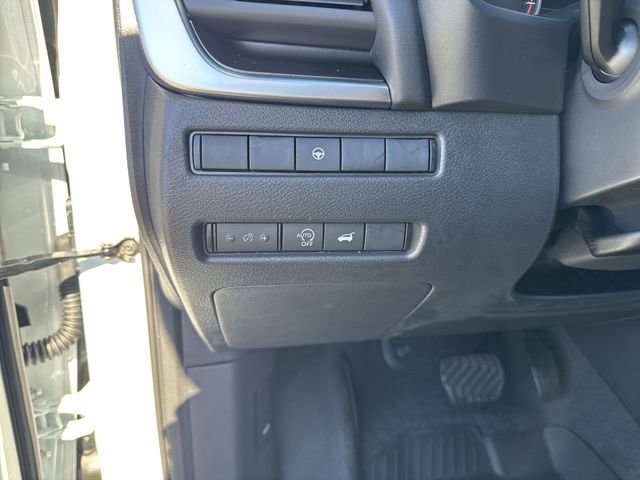 New 2026 Nissan Rogue SV w/ Cold Weather Package FWD image 24