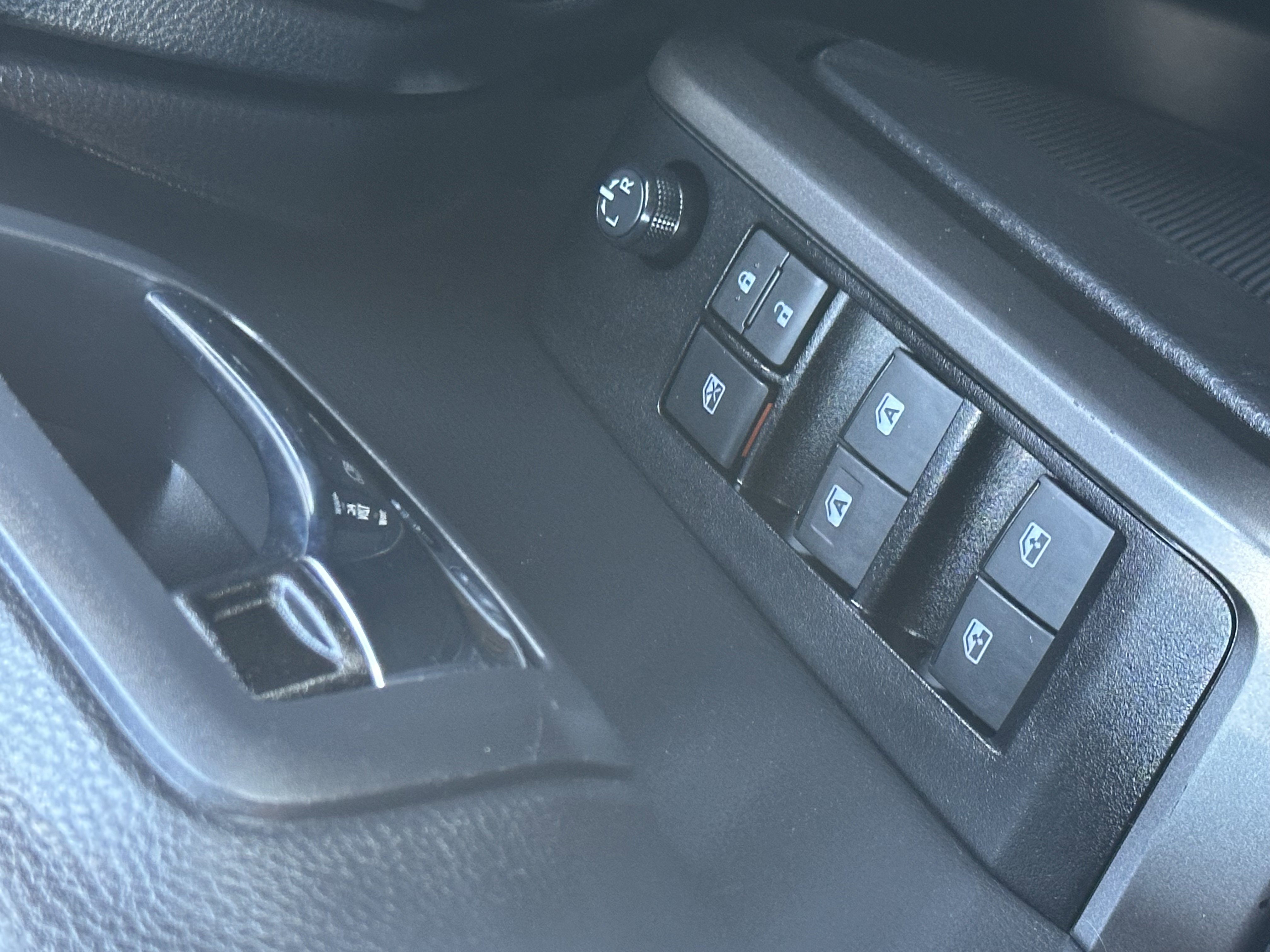 Used 2023 Toyota Tacoma TRD Off-Road image 50