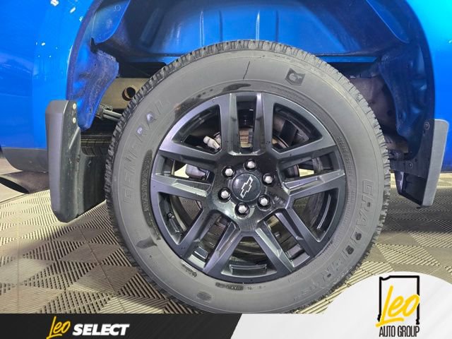 Used 2023 Chevrolet Silverado 1500 Custom w/ LPO, Dark Essentials Package AWD/4WD image 23