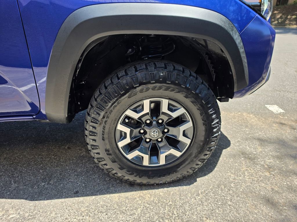 Used 2023 Toyota Tacoma TRD Off-Road w/ TRD Premium Off Road Package AWD/4WD image 50