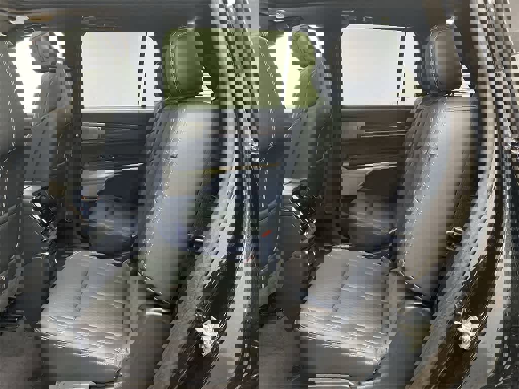 Certified 2026 Cadillac Vistiq Sport image 17