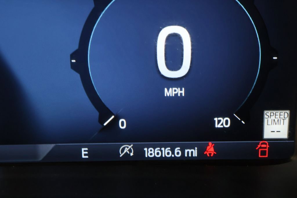 Used 2024 Ford F150 Lariat w/ Equipment Group 502A High image 18