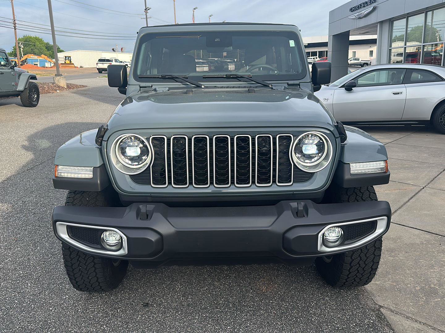 Used 2024 Jeep Wrangler Sahara image 2