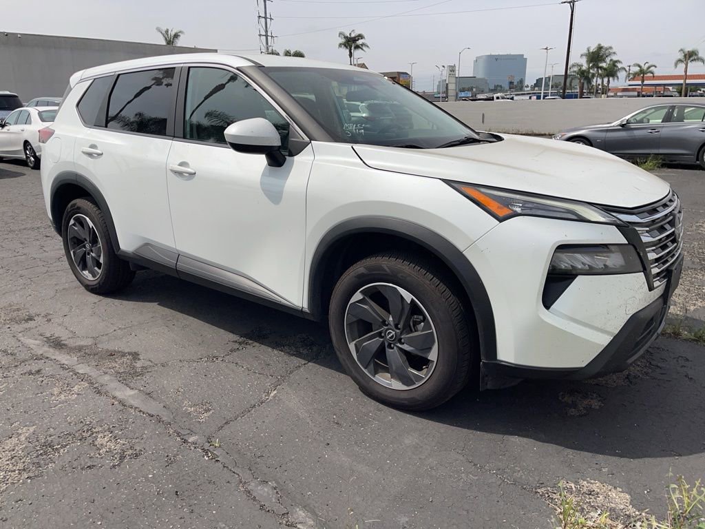 Used 2024 Nissan Rogue SV