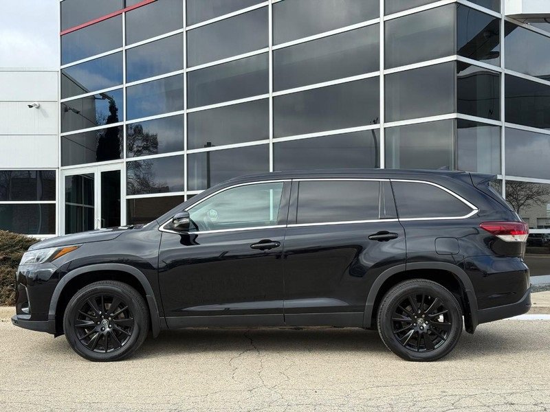 Used 2019 Toyota Highlander SE image 6