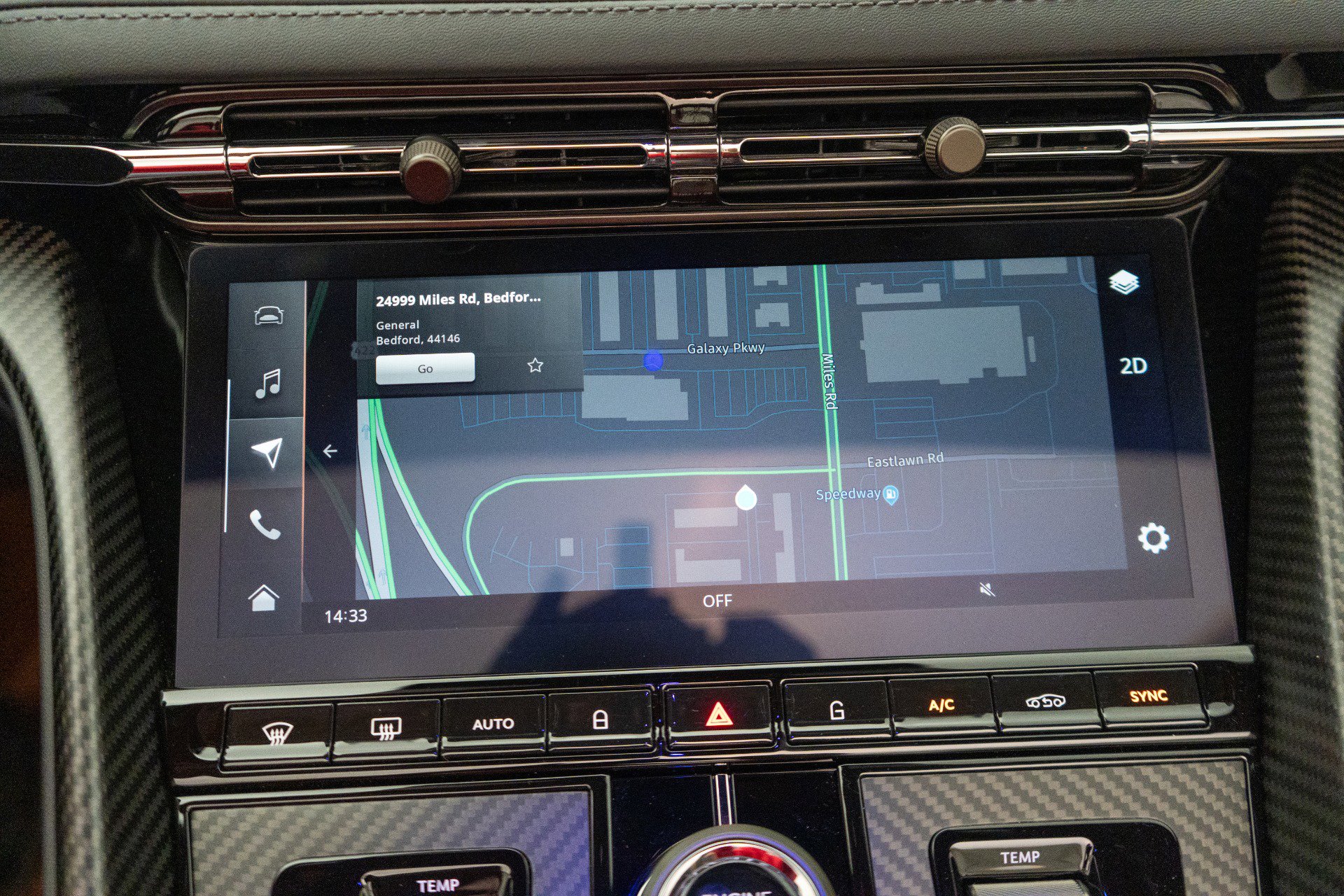 Used 2024 Aston Martin DB12 Volante -Carbon Fiber Bucket S image 17