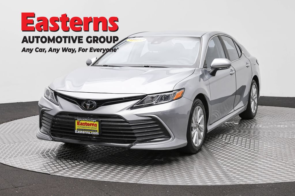 Used 2023 Toyota Camry LE FWD image 1
