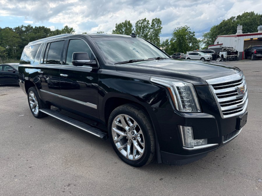 Used 2017 Cadillac Escalade ESV Platinum AWD/4WD image 7