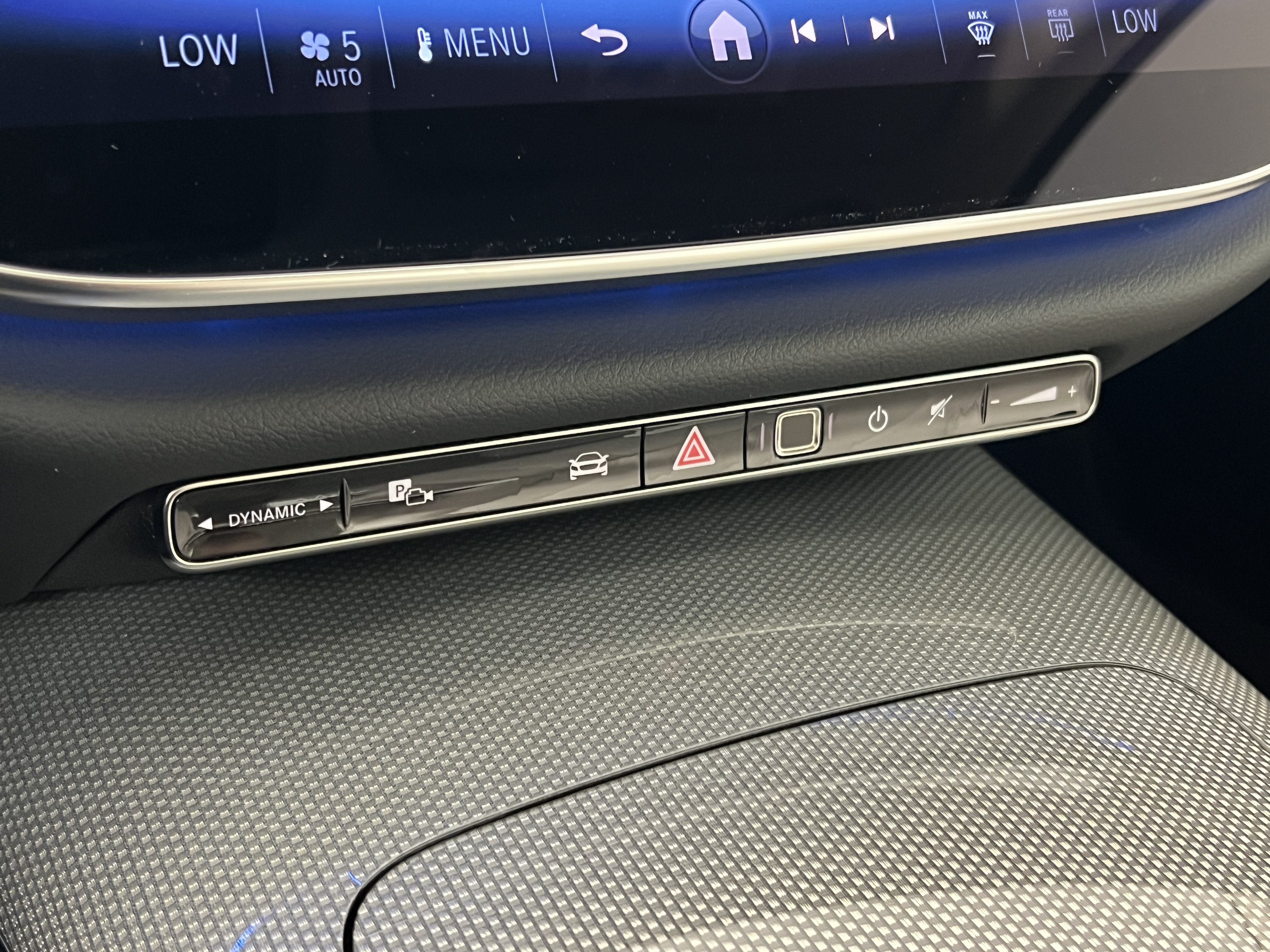 New 2026 Mercedes-Benz E 350 4MATIC Sedan image 32