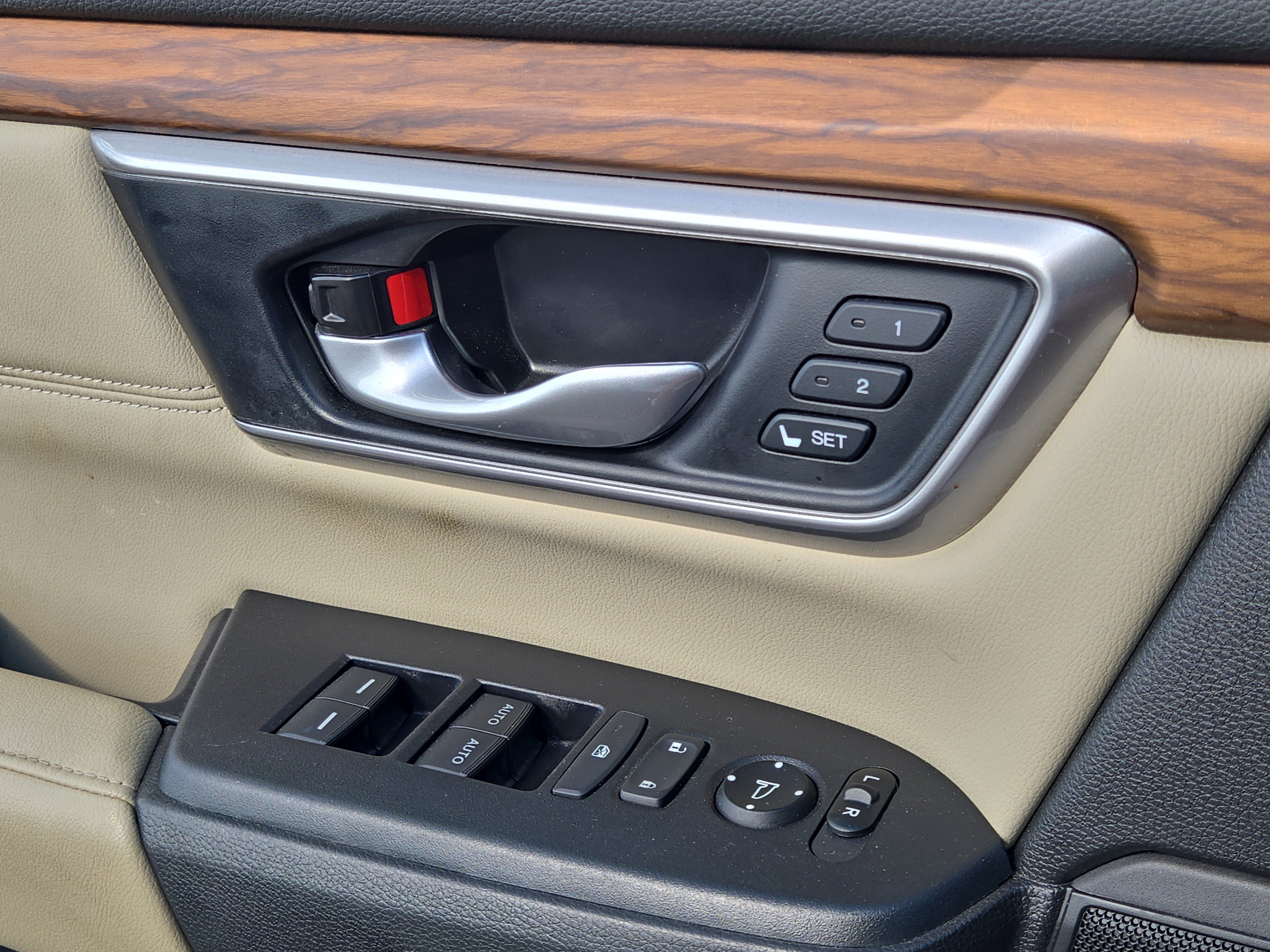 Used 2021 Honda CR-V Touring image 22