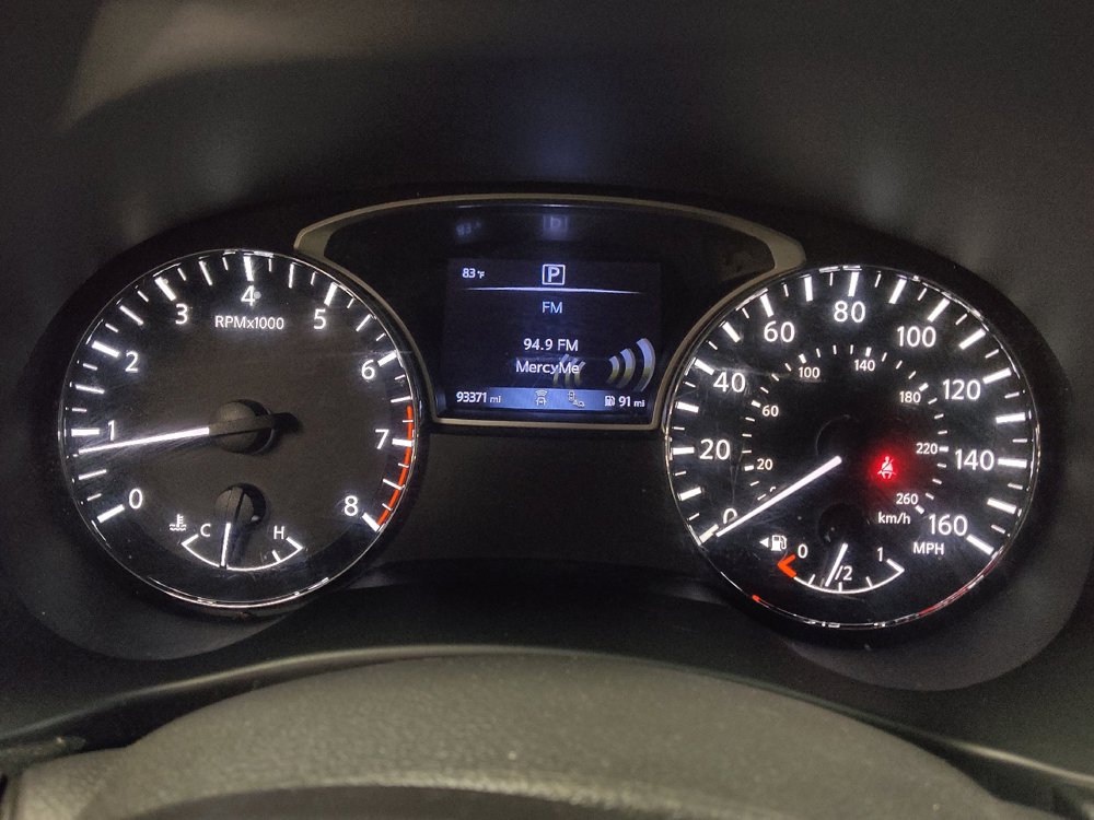 Used 2020 Nissan Pathfinder SL FWD image 23
