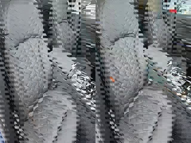 Used 2024 BMW X7 xDrive40i image 23