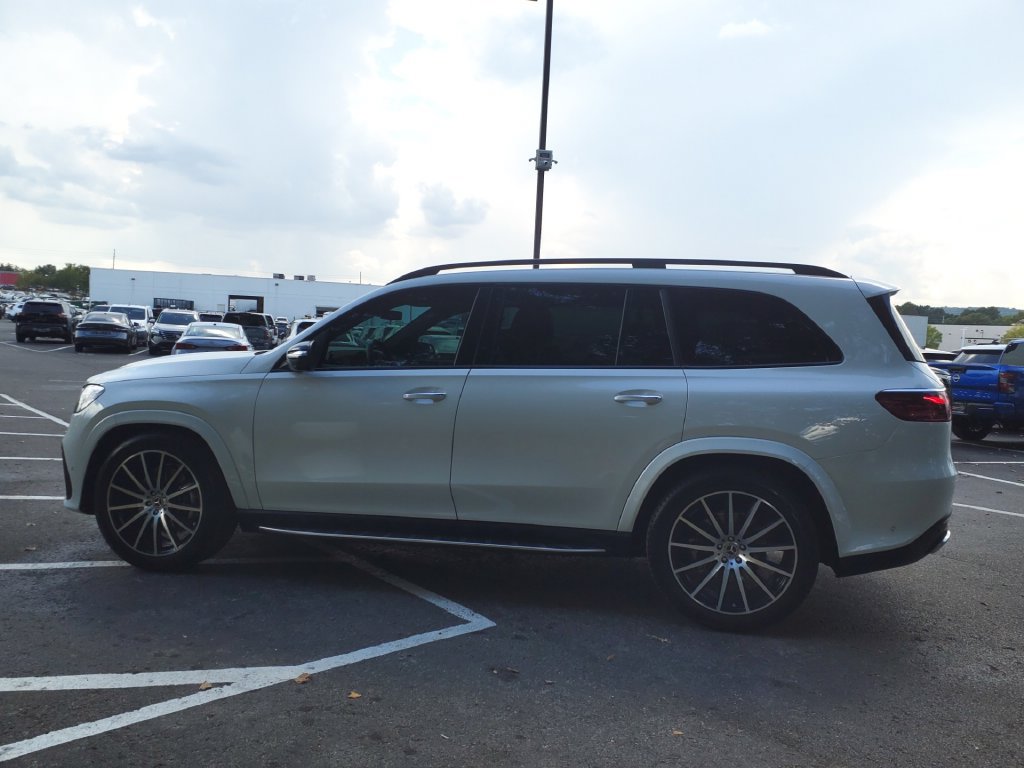 Certified 2026 Mercedes-Benz GLS 580 4MATIC image 4
