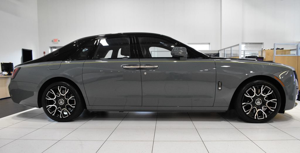 Used 2023 Rolls-Royce Ghost Black Badge w/ Black Badge Ghost Package AWD/4WD image 6