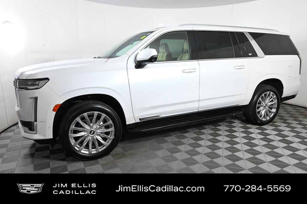 Used 2023 Cadillac Escalade ESV Premium Luxury image 2