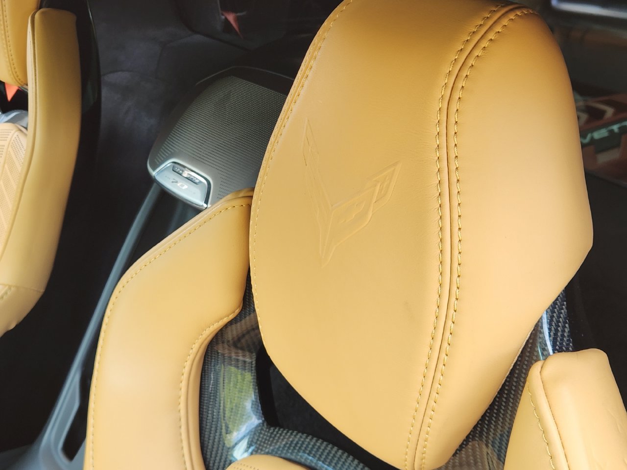 Used 2023 Chevrolet Corvette Stingray Premium Cpe w/ Battery Protection Package RWD image 25